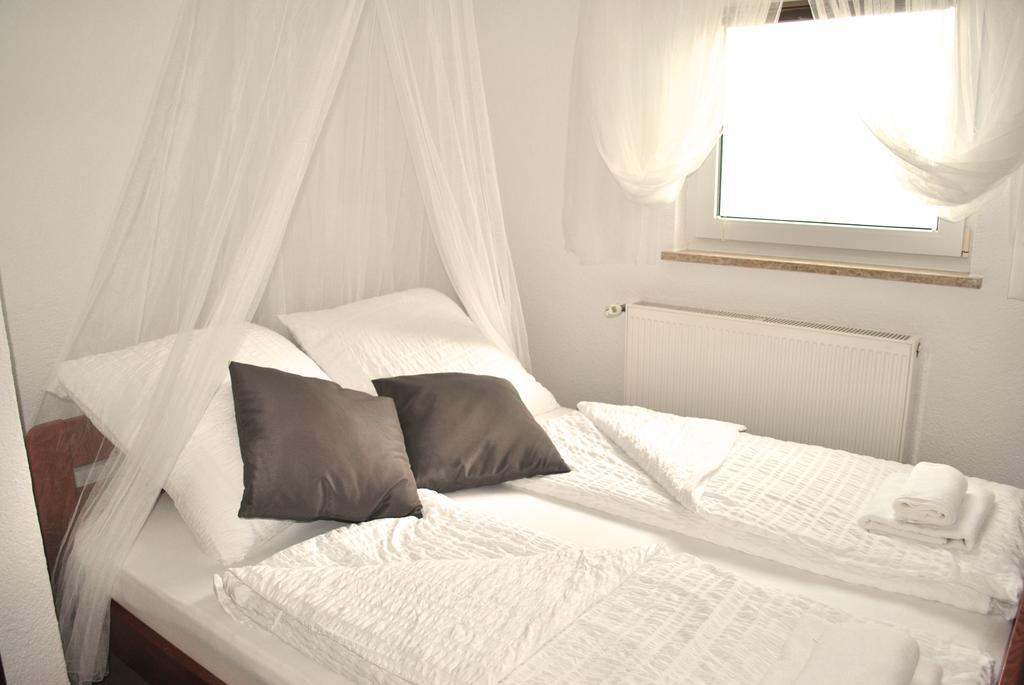 Maria Apartman *